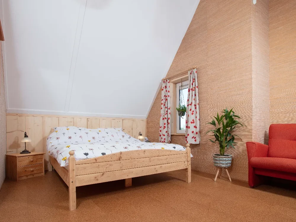 Room Grass - The Green Sparrow