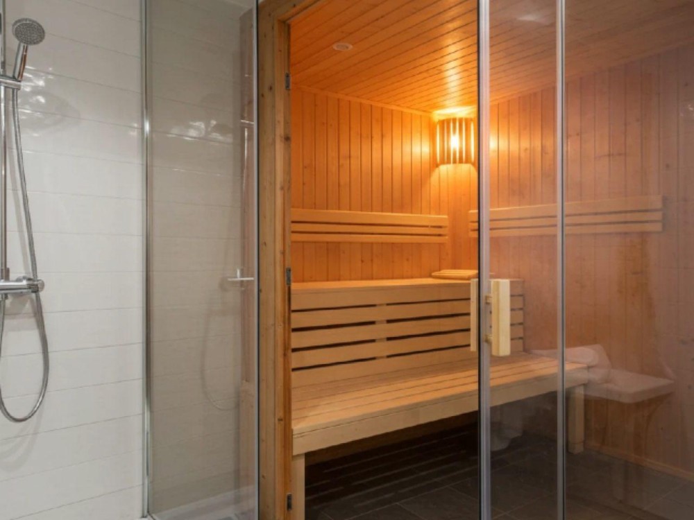 Sauna en badkamer voor de familie de Groot